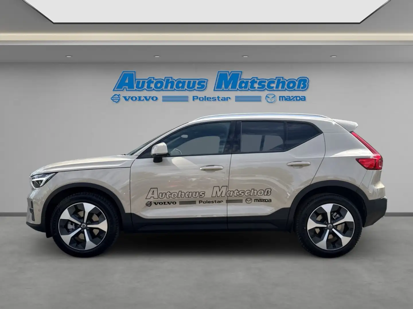 Volvo XC40 Core B3 B StandHZG 360 Kamera LED Notrad Digitales Beige - 2