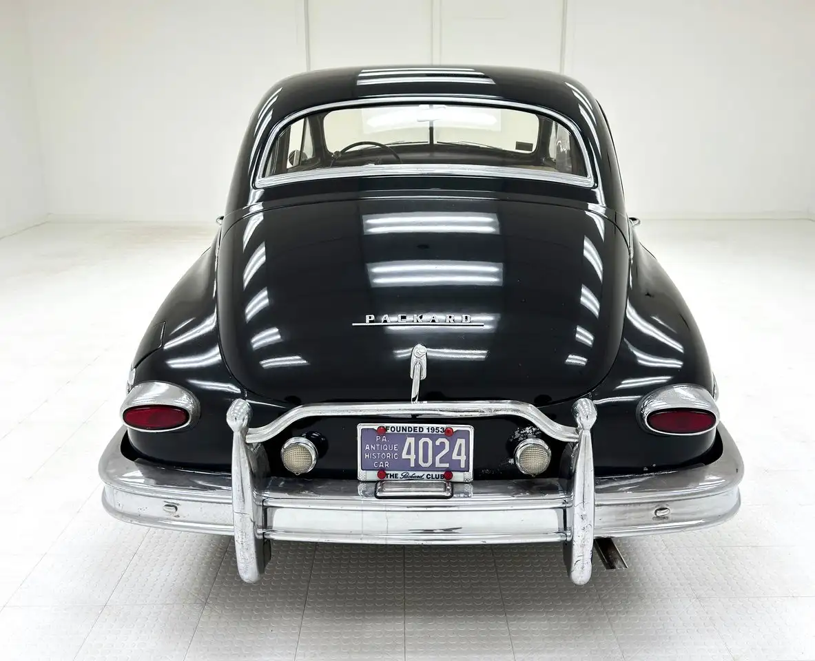 Packard Deluxe 8 Touring Sedan, foto 4