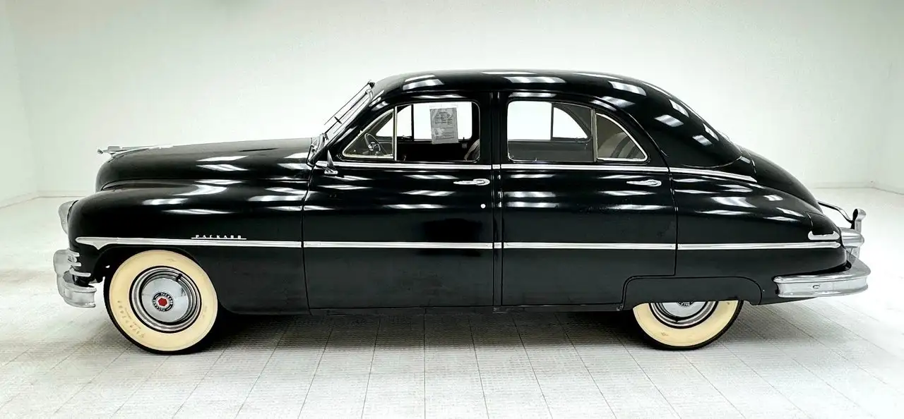 Packard Deluxe 8 Touring Sedan, foto 2