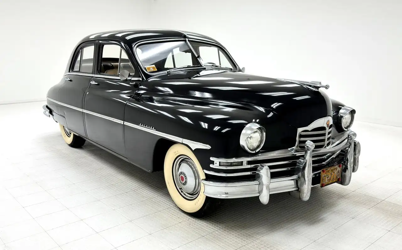 Packard Deluxe 8 Touring Sedan, foto 7