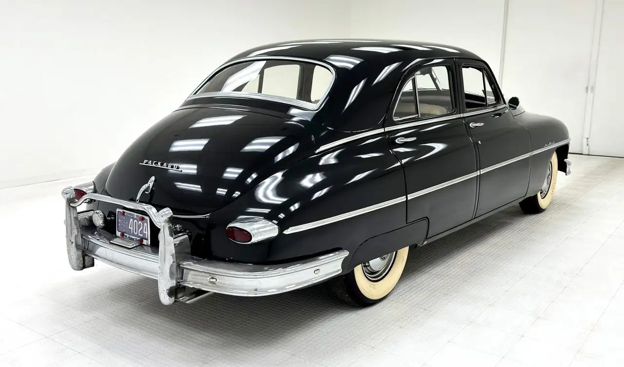 Packard Deluxe 8 Touring Sedan, foto 5