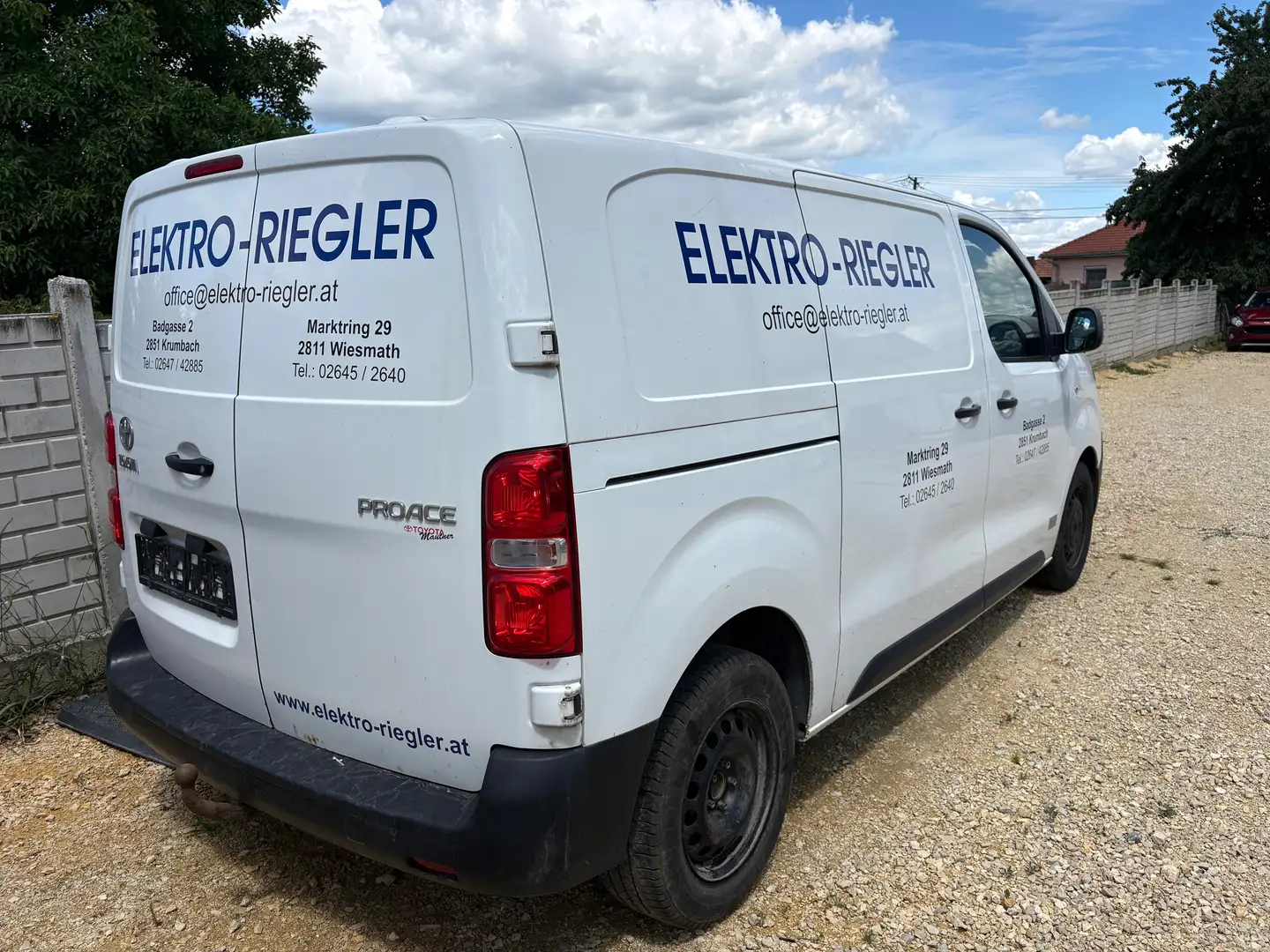 Toyota Proace Pro Ace Plattform 2,0 D-4D 120 L1 Fahrgestell - 2