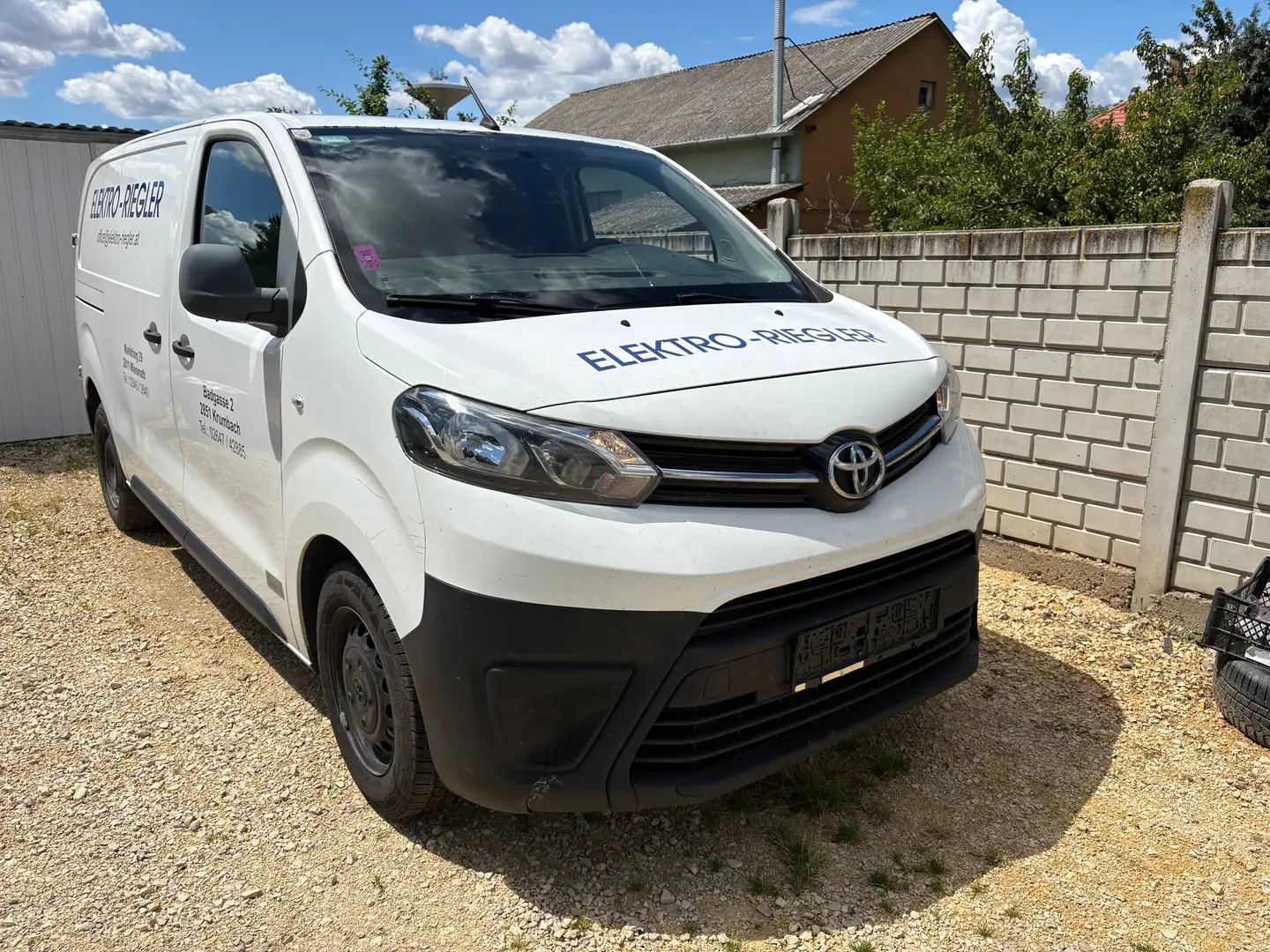Toyota Proace Pro Ace Plattform 2,0 D-4D 120 L1 Fahrgestell - 1