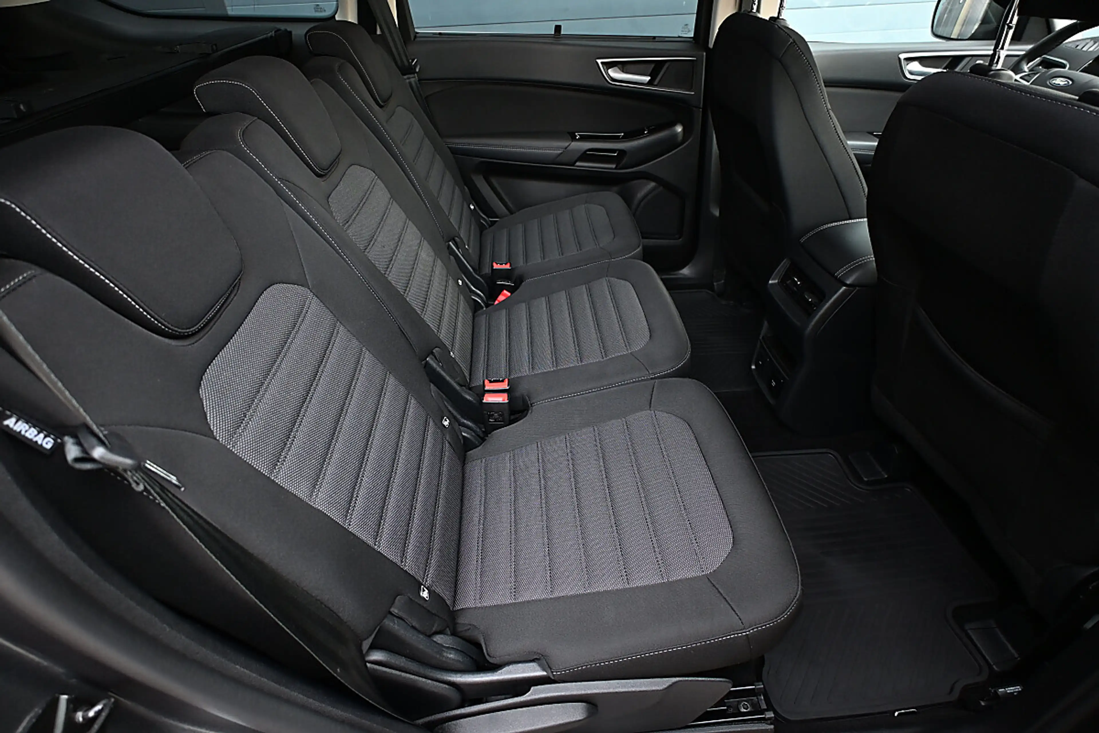 Ford Galaxy 2,0 EcoBlue Titanium Aut. ACC, adapt. LED, Navi... — photo 11