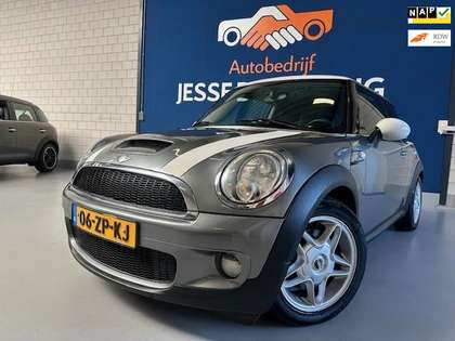 MINI Cooper S 1.6,bj.2008,grijs metallic,(174pk),airco,NAP met N