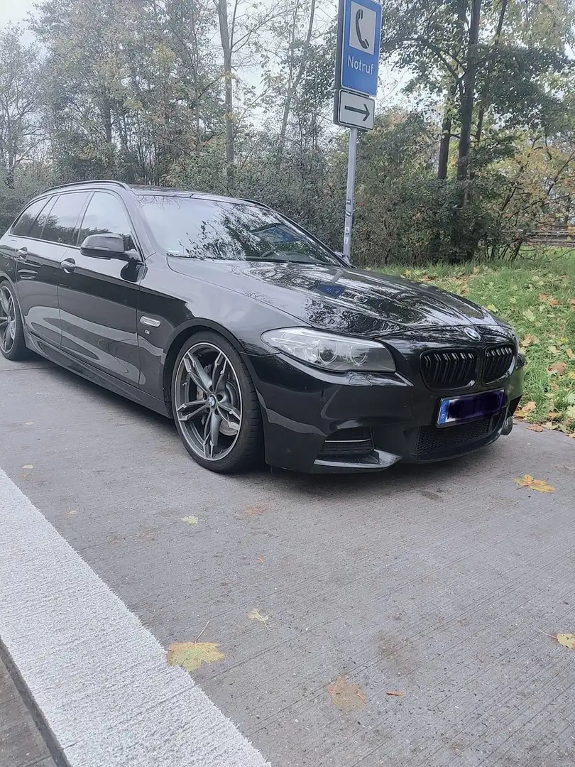 BMW 530 530d Touring M-Paket Sport-Aut. - 1