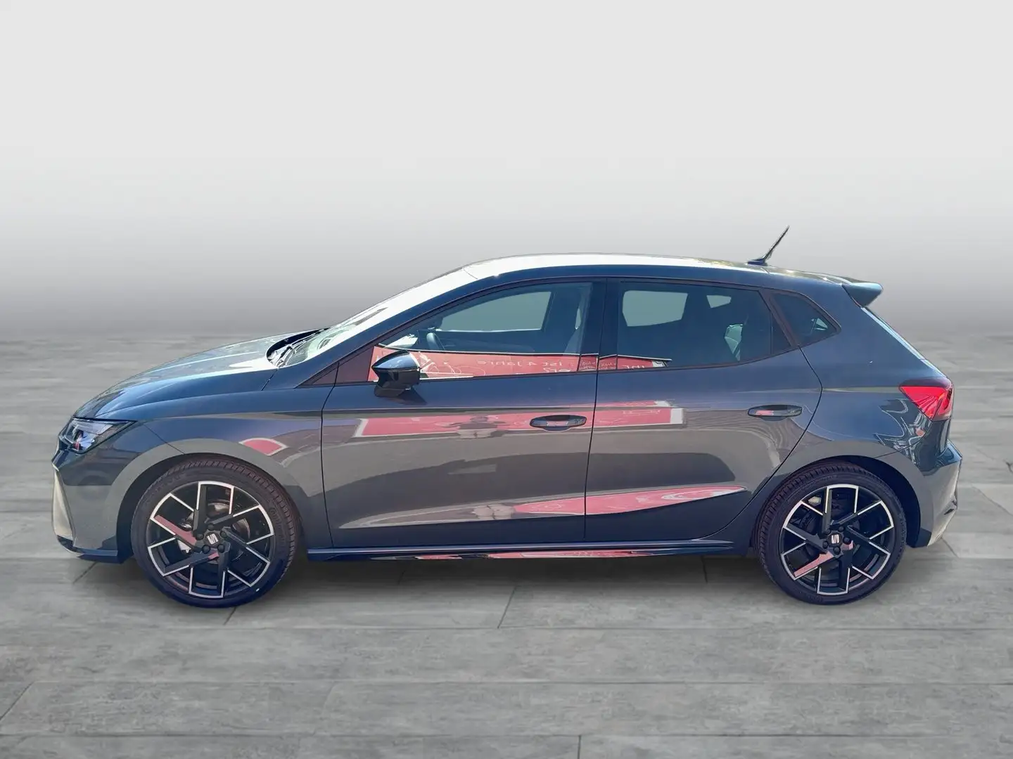 SEAT Ibiza FR Edition 1.0 TSI 95PS Grau - 2