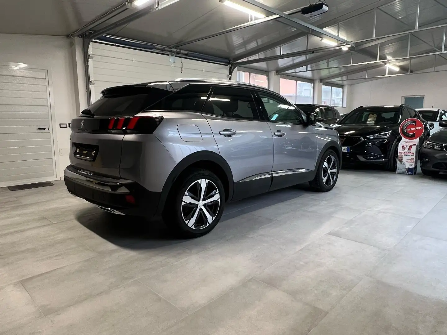 Peugeot 3008 1.5 bluehdi Allure s&s 130cv eat8 Grigio - 2
