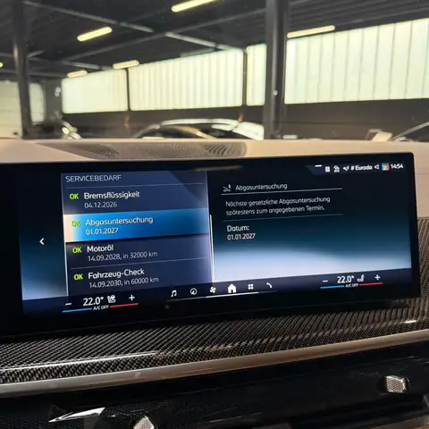 BMW X5 view 12
