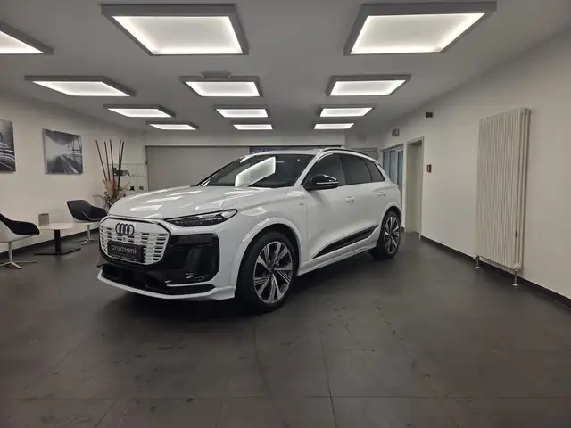 Audi Q6 e-tron SUV e-tron quattro S Line 390 CV / 285 kW