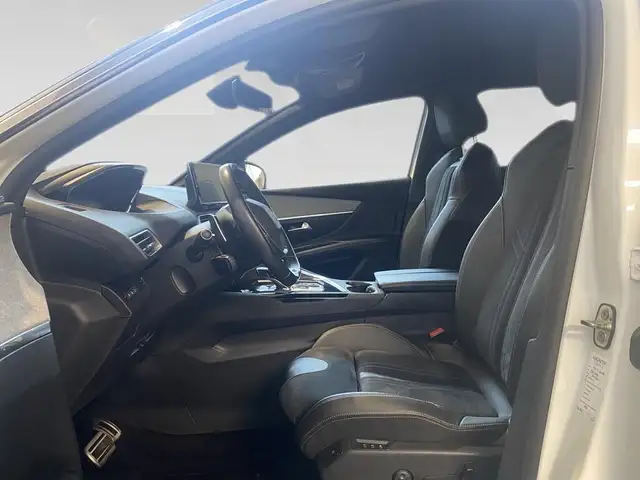 Peugeot 3008 view 7