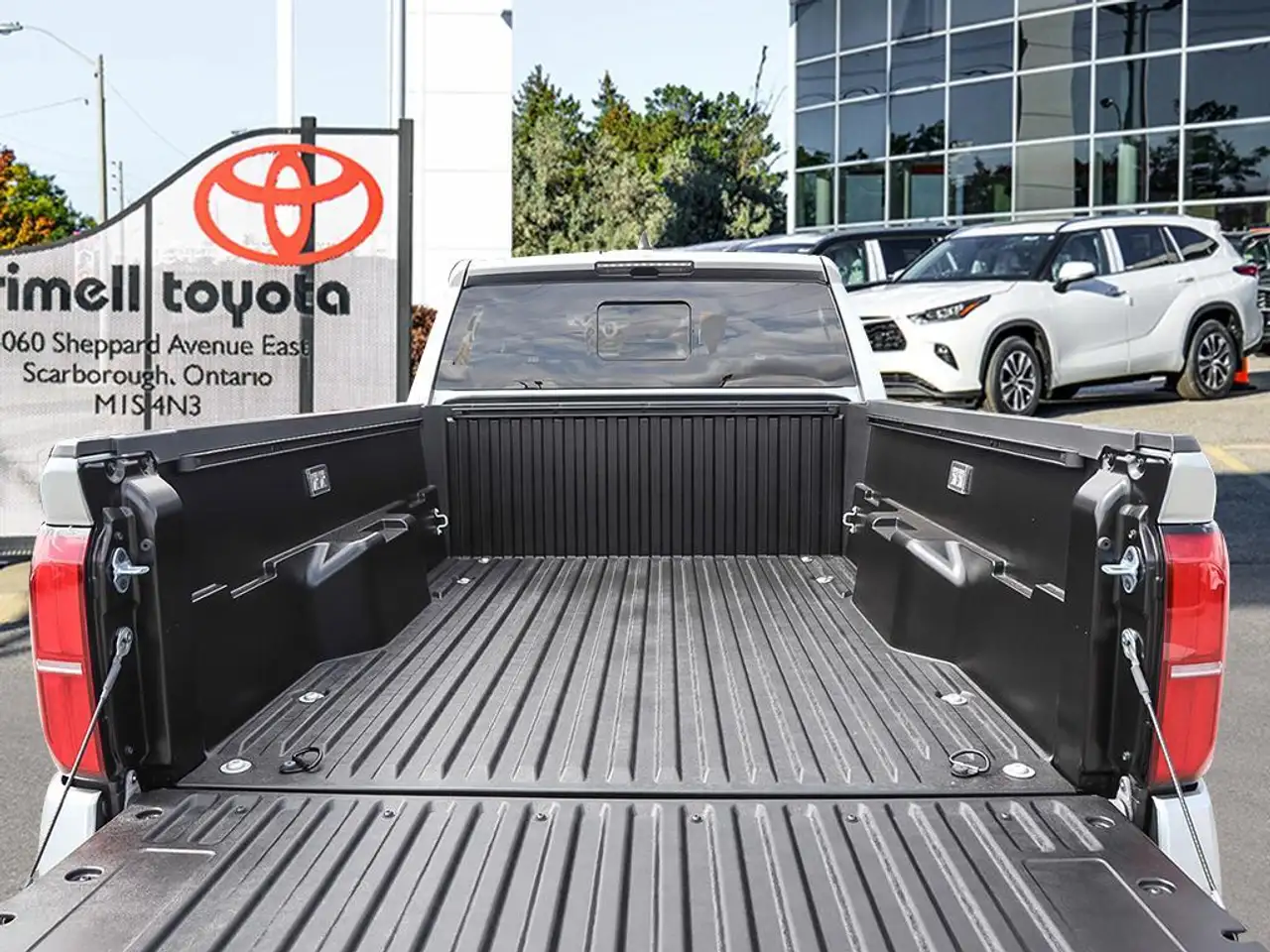 Toyota Tacoma снимка Toyota Tacoma