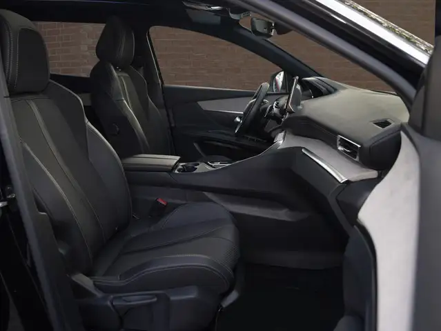 Peugeot 3008 view 7