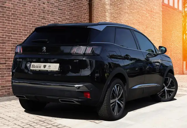 Peugeot 3008 view 3