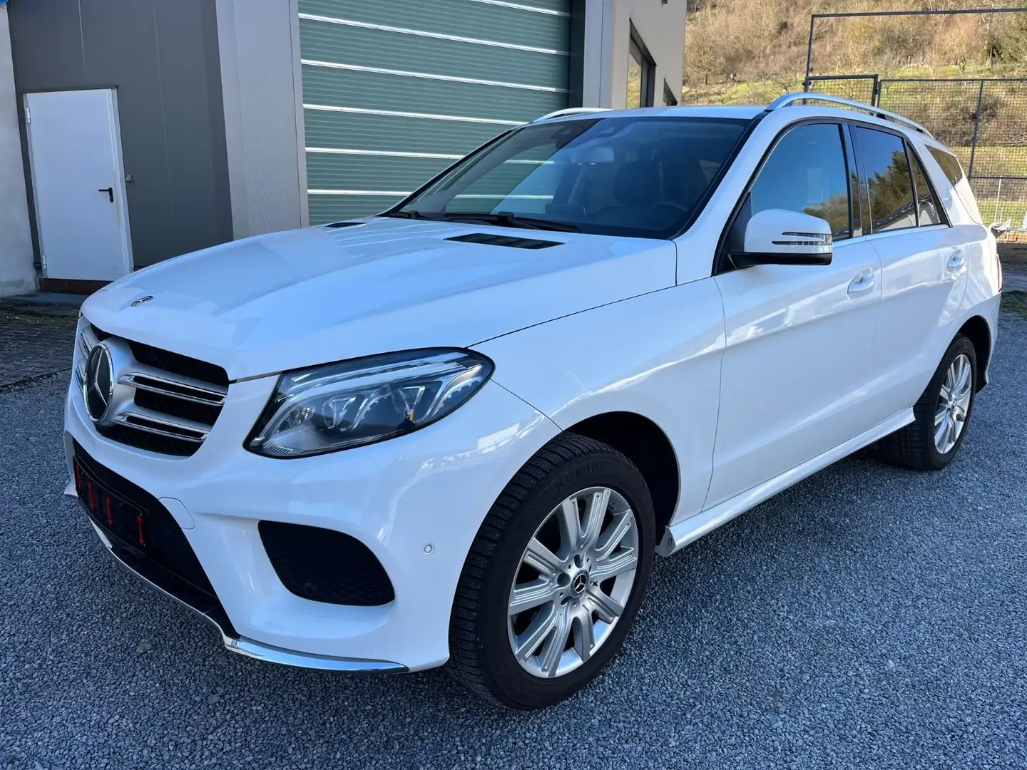 Mercedes-Benz GLE 400 4Matic, AMG, BRD, Unfallfrei Blanco - 1