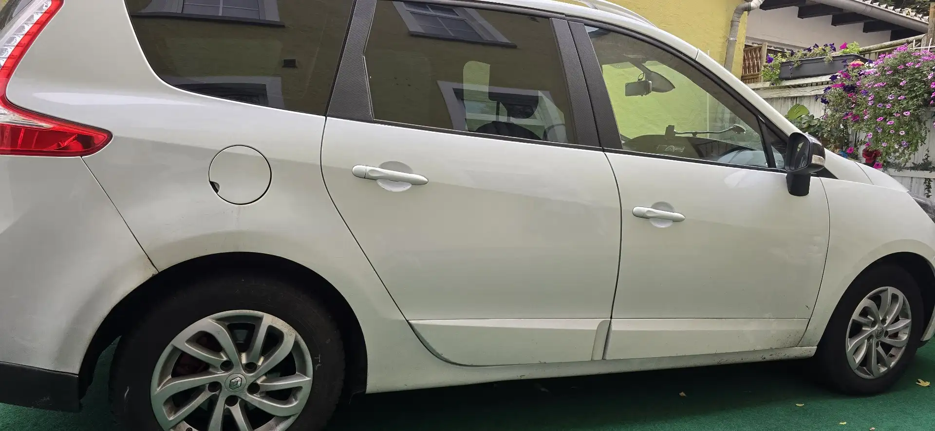 Renault Scenic dCi 110 EDC LIMITED Weiß - 1