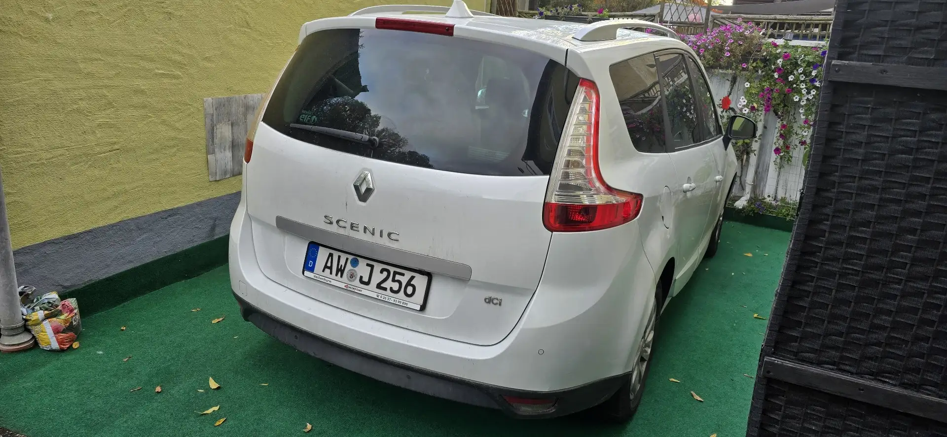 Renault Scenic dCi 110 EDC LIMITED Weiß - 2