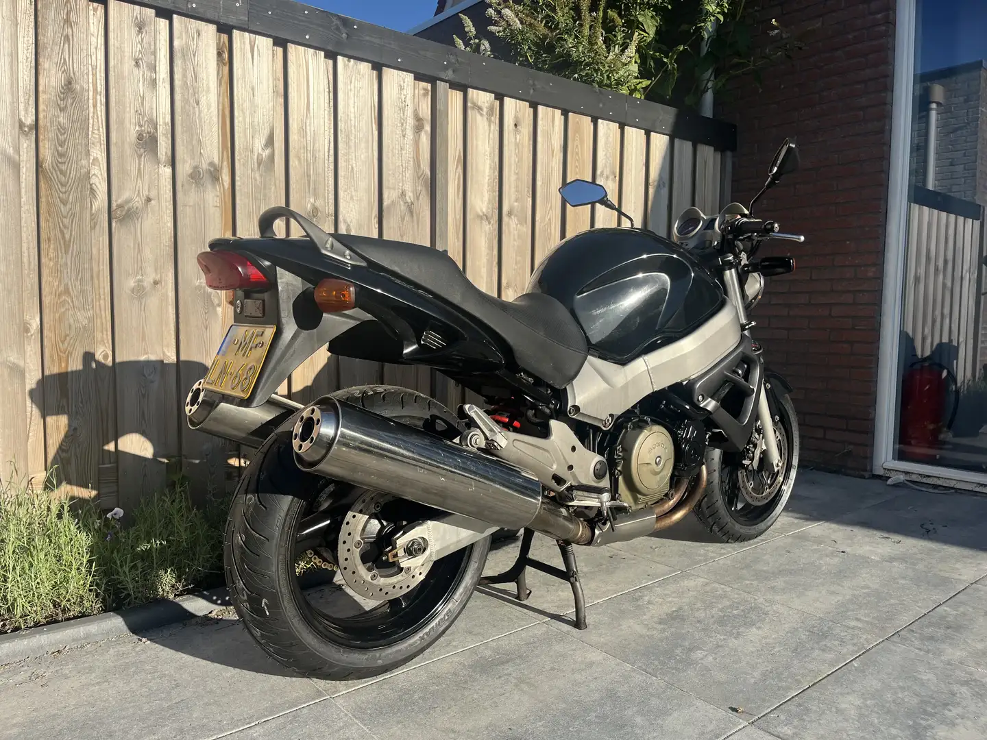 Honda X 11 SC42 SF X-Eleven Fekete - 1