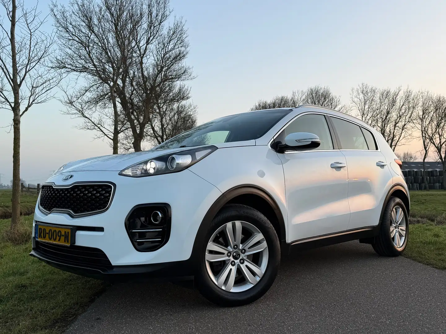 Kia Sportage 1.6 GDI Design Edition | Leder | 1e Eigenaar | App Weiß - 1