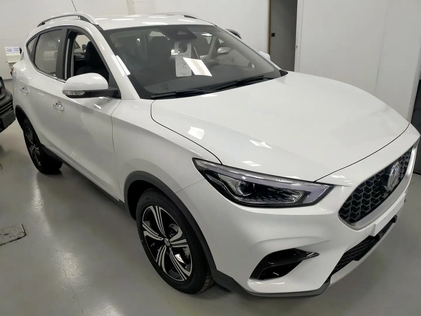 MG ZS Classic 1.5 VTi-tech Comfort Blanc - 1