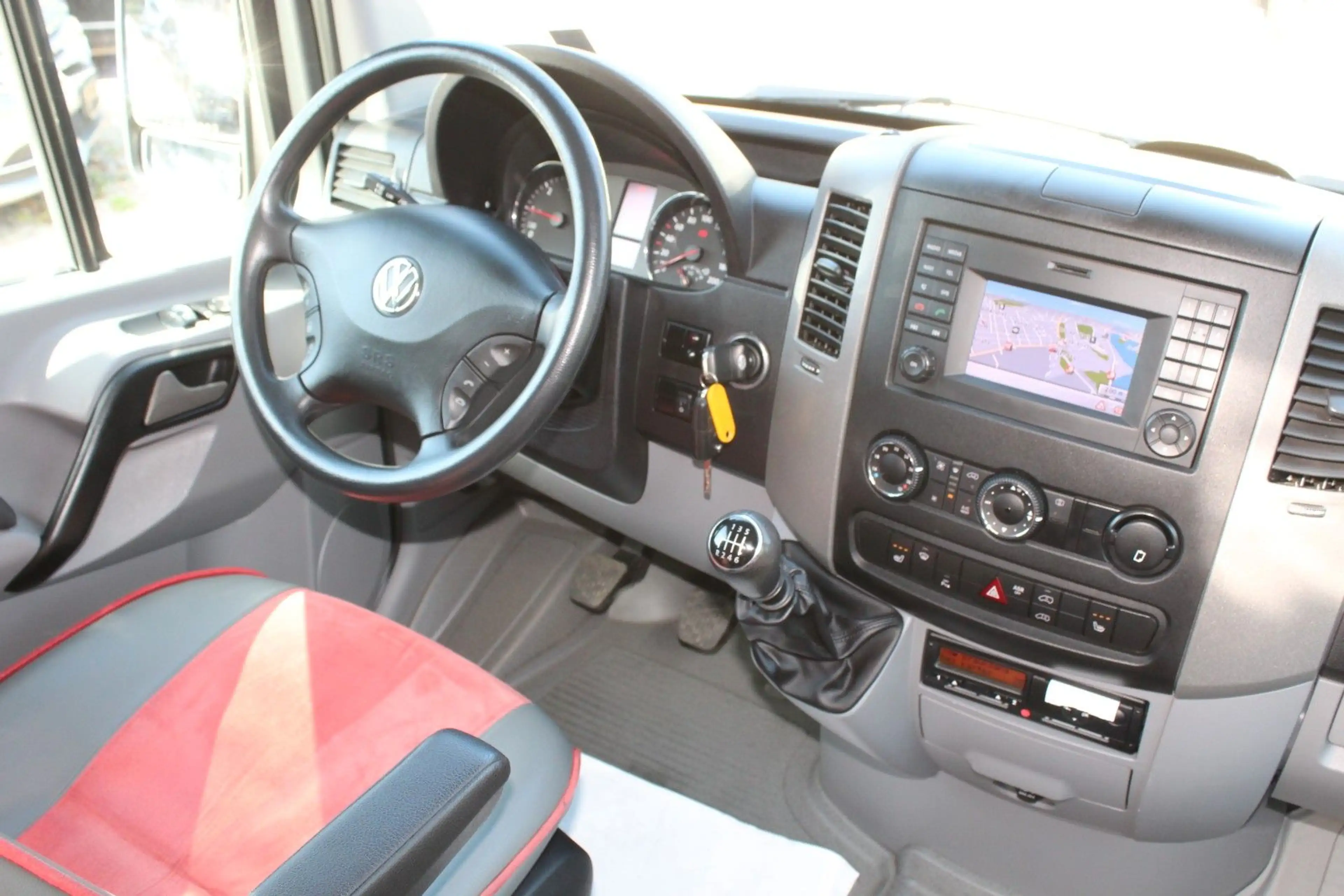 Volkswagen Crafter extralang Hochdach 17 SITZER KLIMA KAM — photo 12