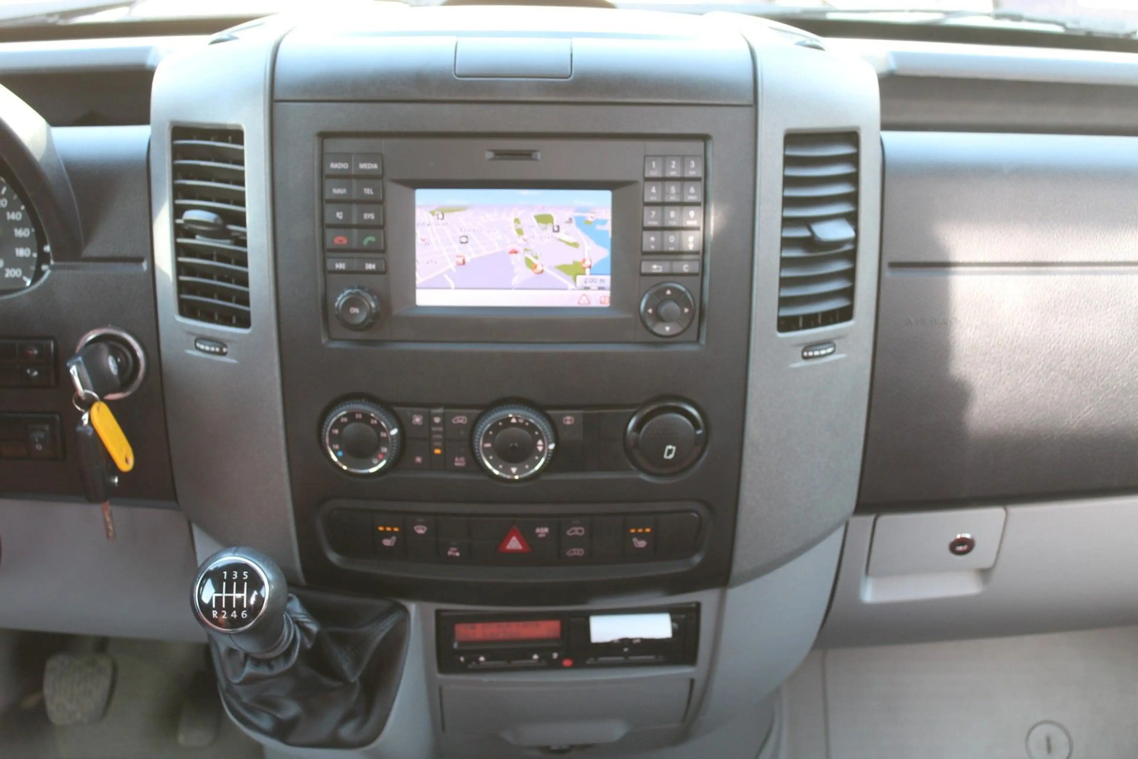 Volkswagen Crafter extralang Hochdach 17 SITZER KLIMA KAM — photo 13