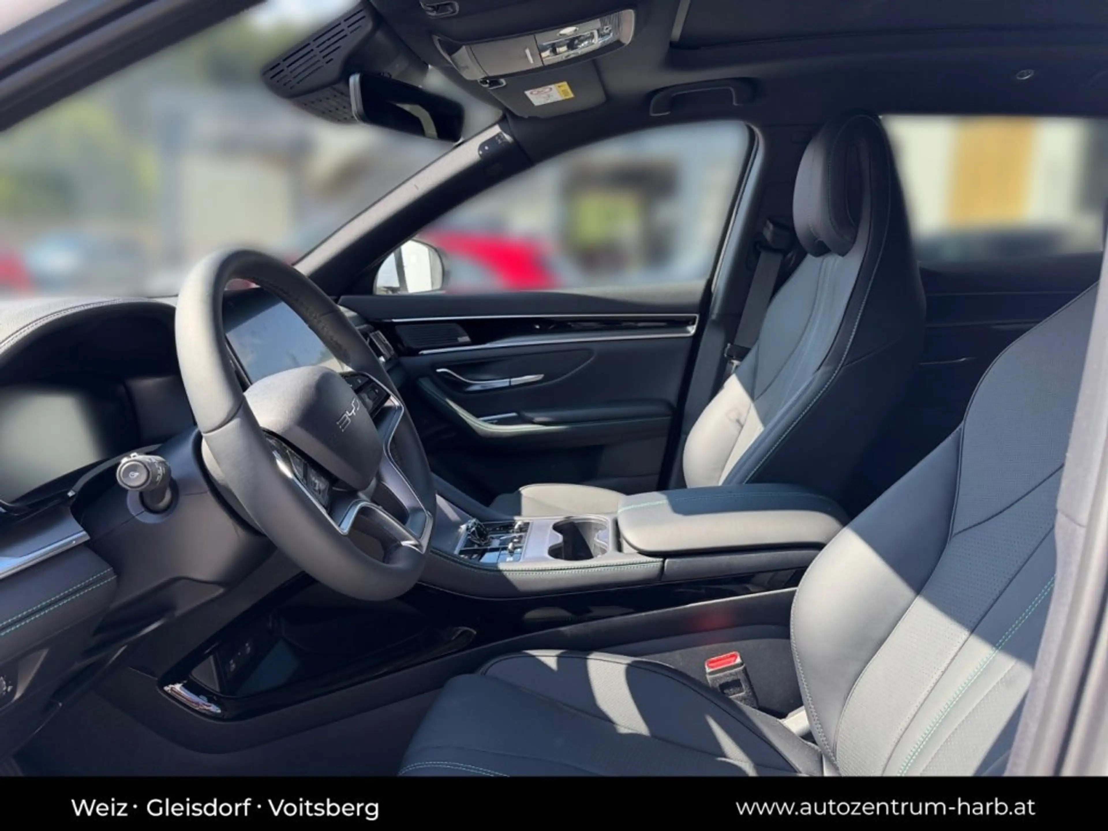 BYD Seal U DM-i Design AWD — photo 14