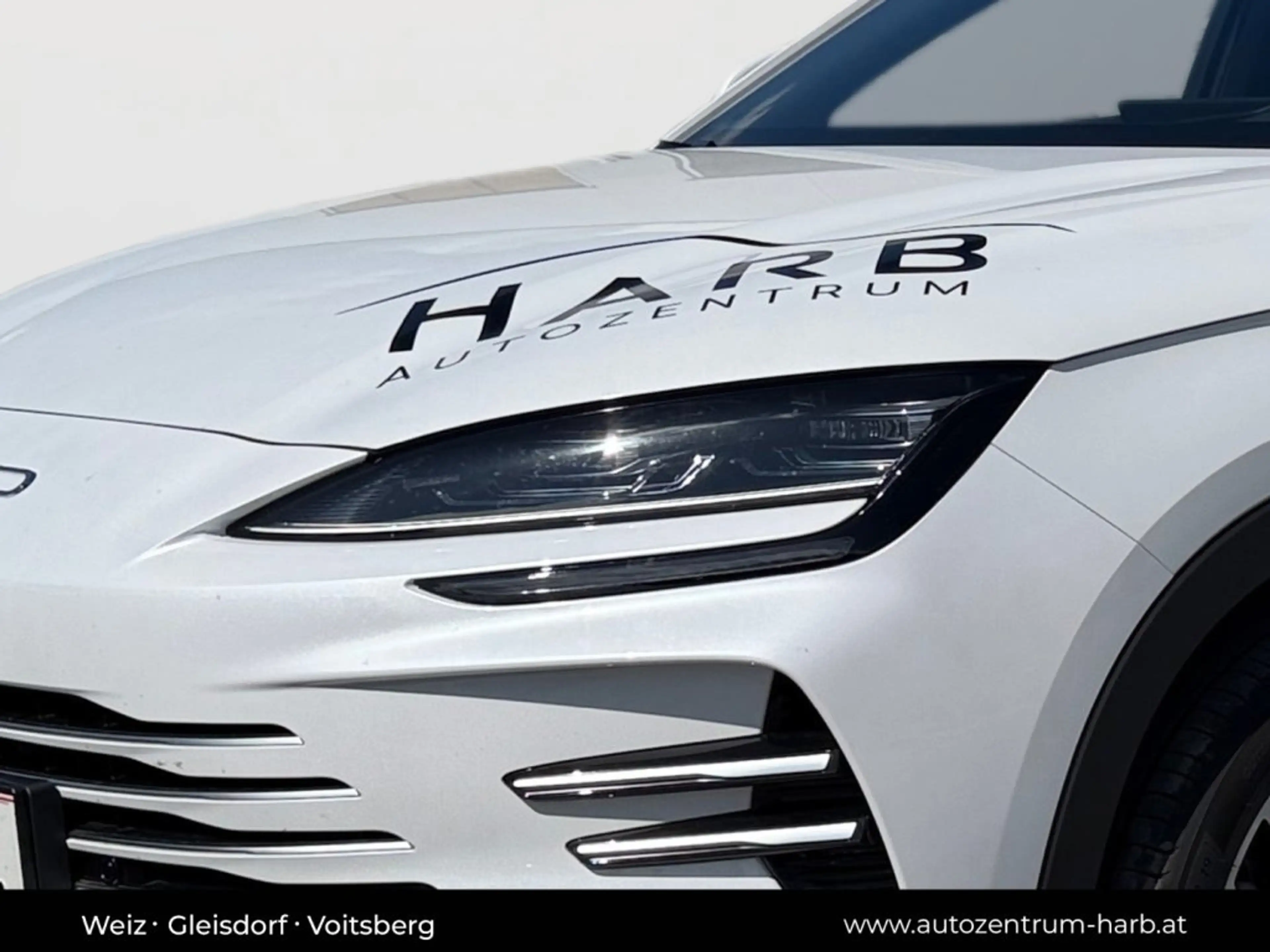 BYD Seal U DM-i Design AWD — photo 7