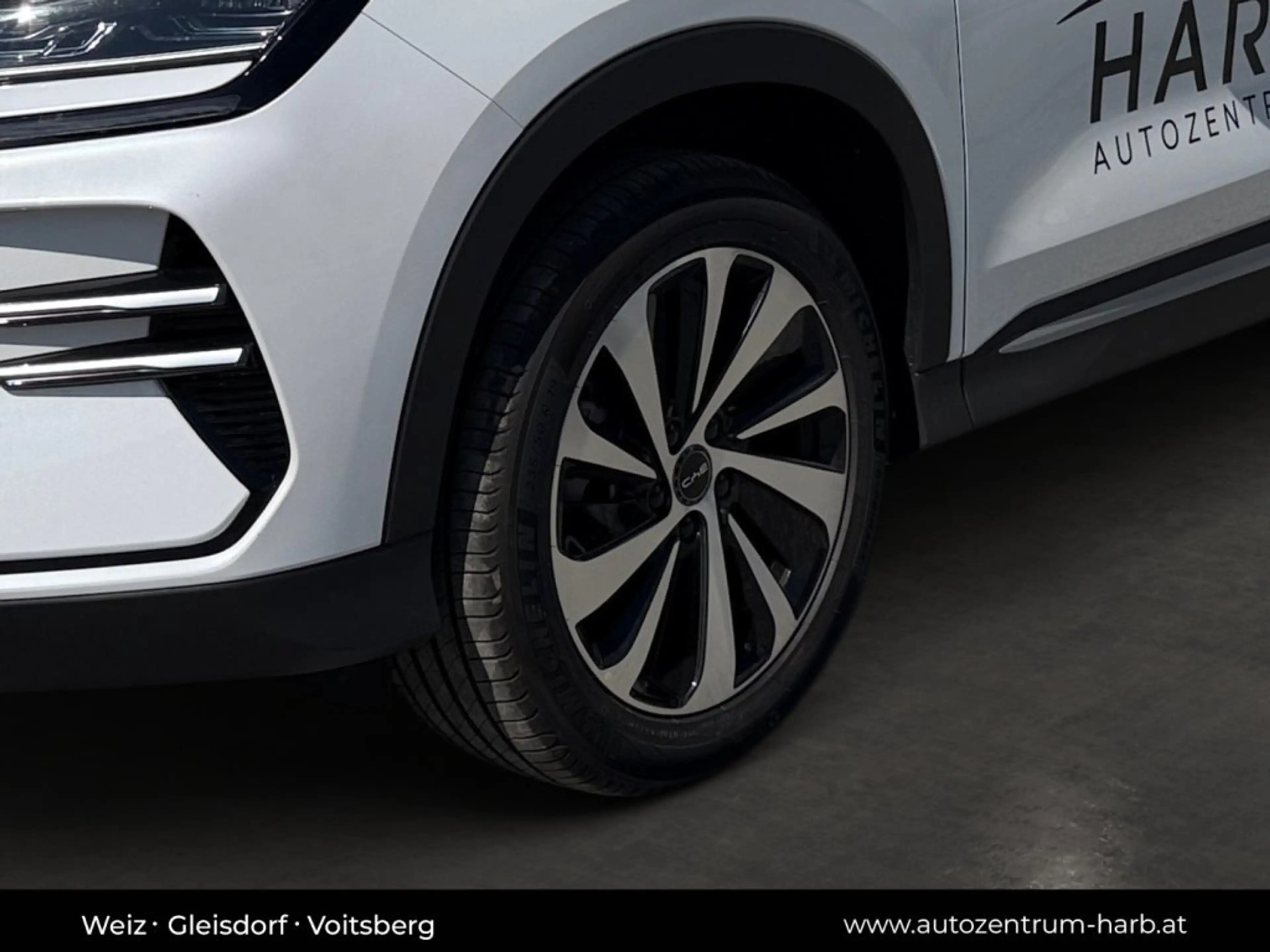 BYD Seal U DM-i Design AWD — photo 8