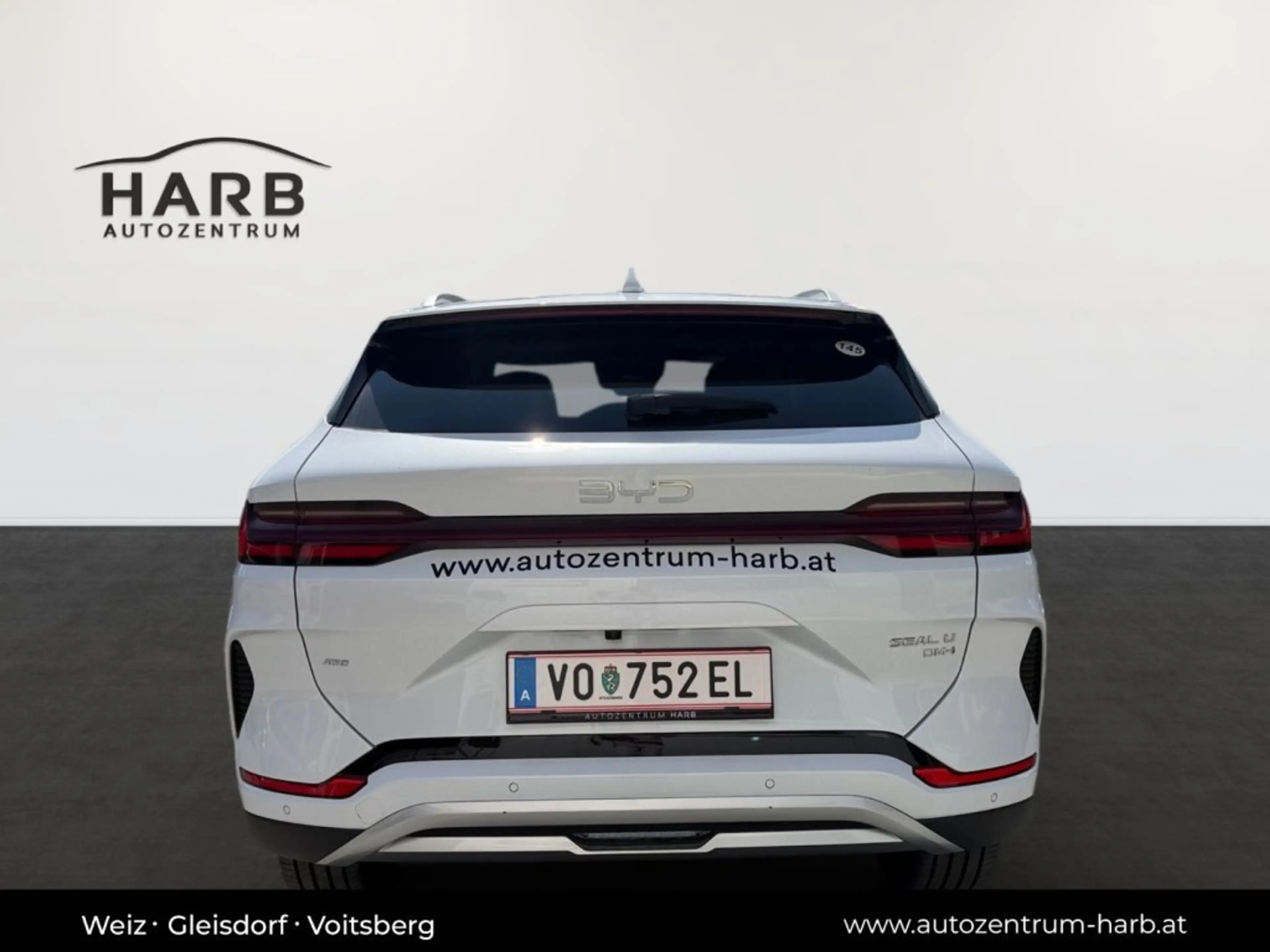 BYD Seal U DM-i Design AWD — photo 5