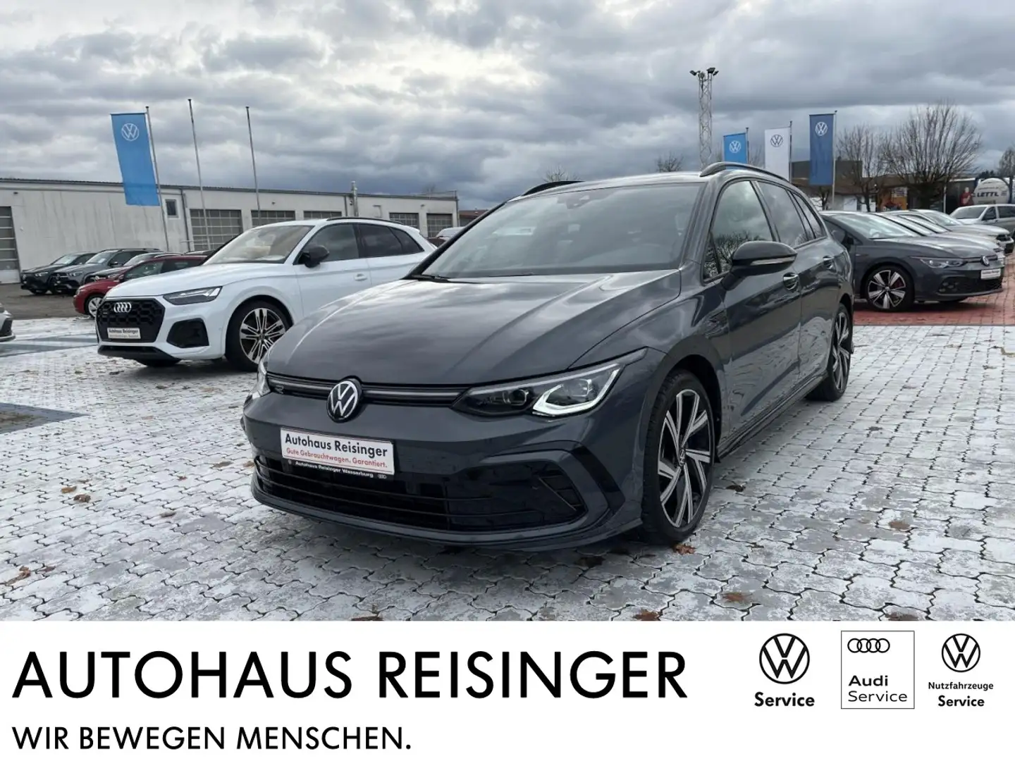 Volkswagen Golf VIII Variant 1,5 eTSI R-Line DSG (LED+Navi+ACC) Grau - 1
