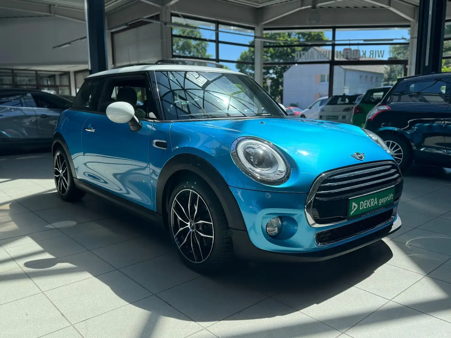 MINI Cooper Automatik *PANO*NAVI*SHZ* uvm. Blau - 2