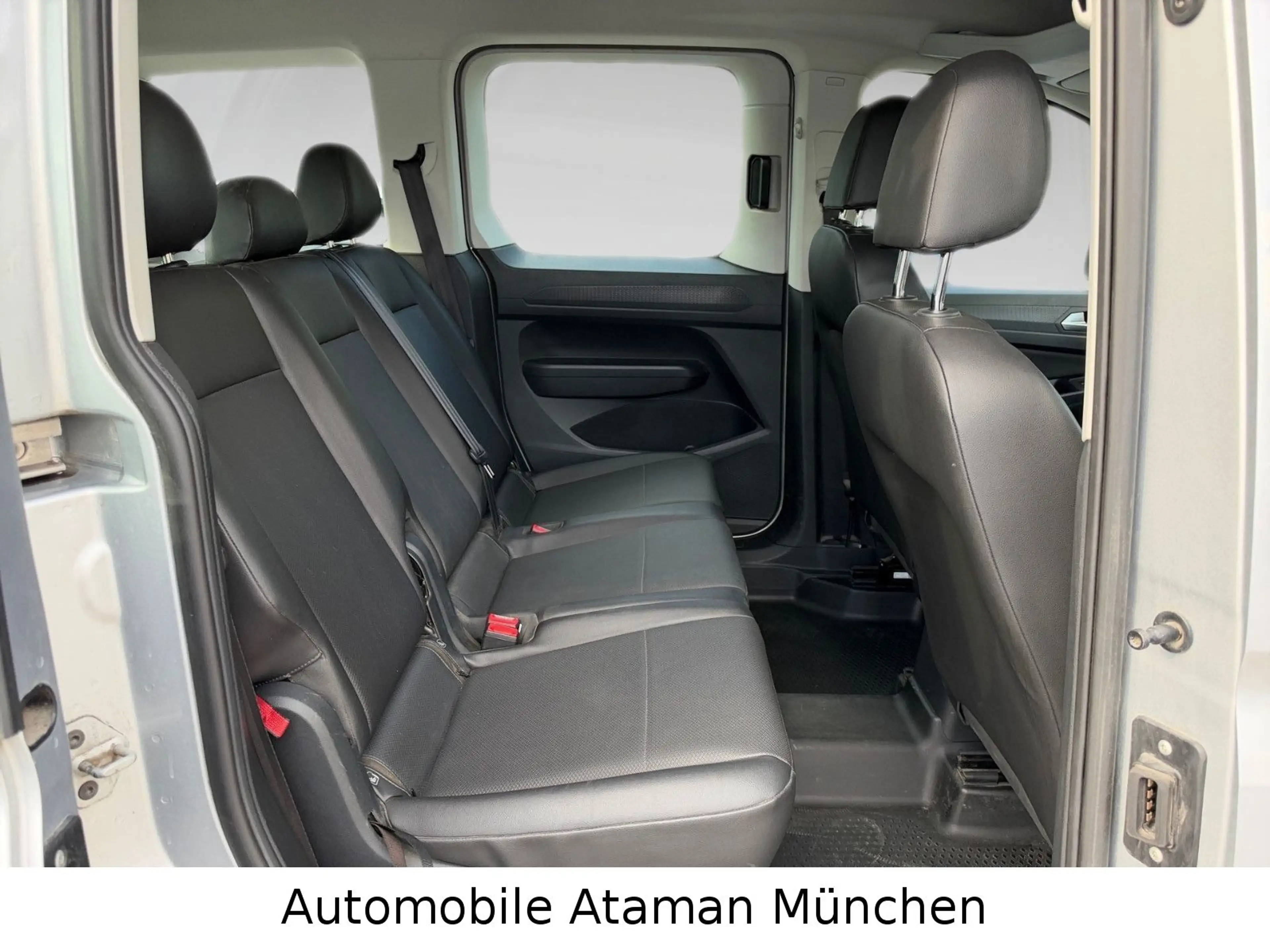 Volkswagen Caddy 2.0 TDI / Klima / 5-Sitze / Leder / Navi — photo 13