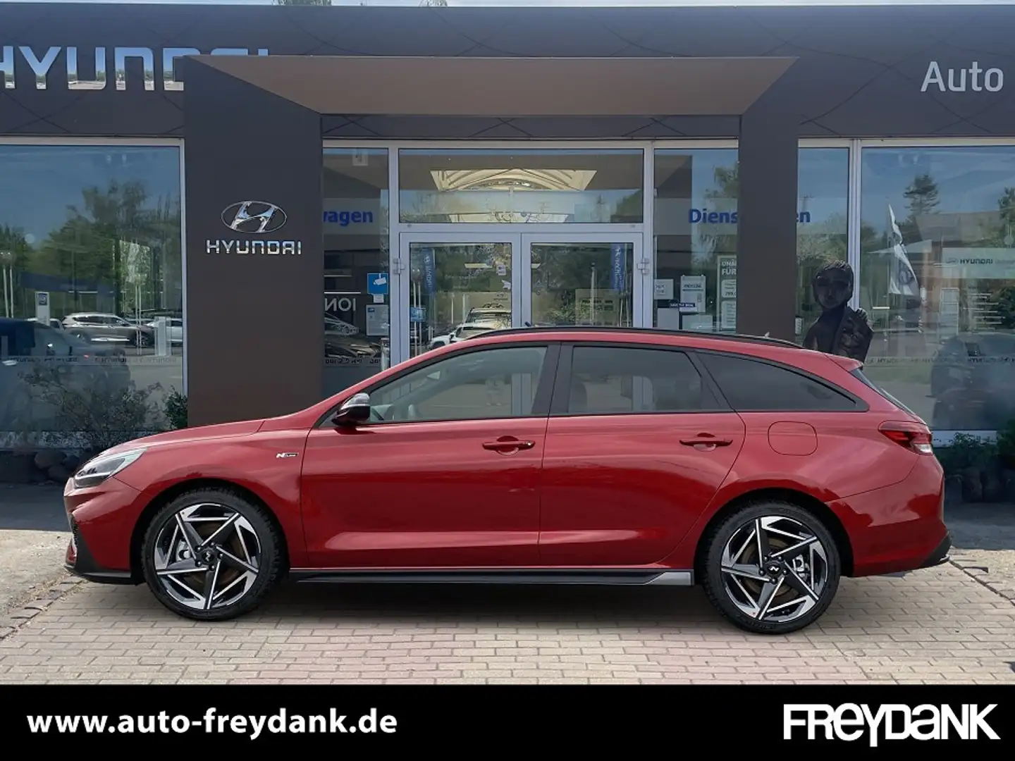 Hyundai i30 FL Kombi (MY25) 1.5 T-GDI (140 PS) 48V 7-DCT 2WD N Rot - 2