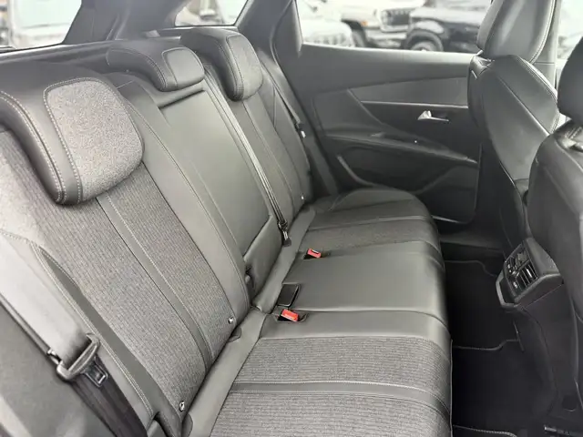 Peugeot 3008 view 10