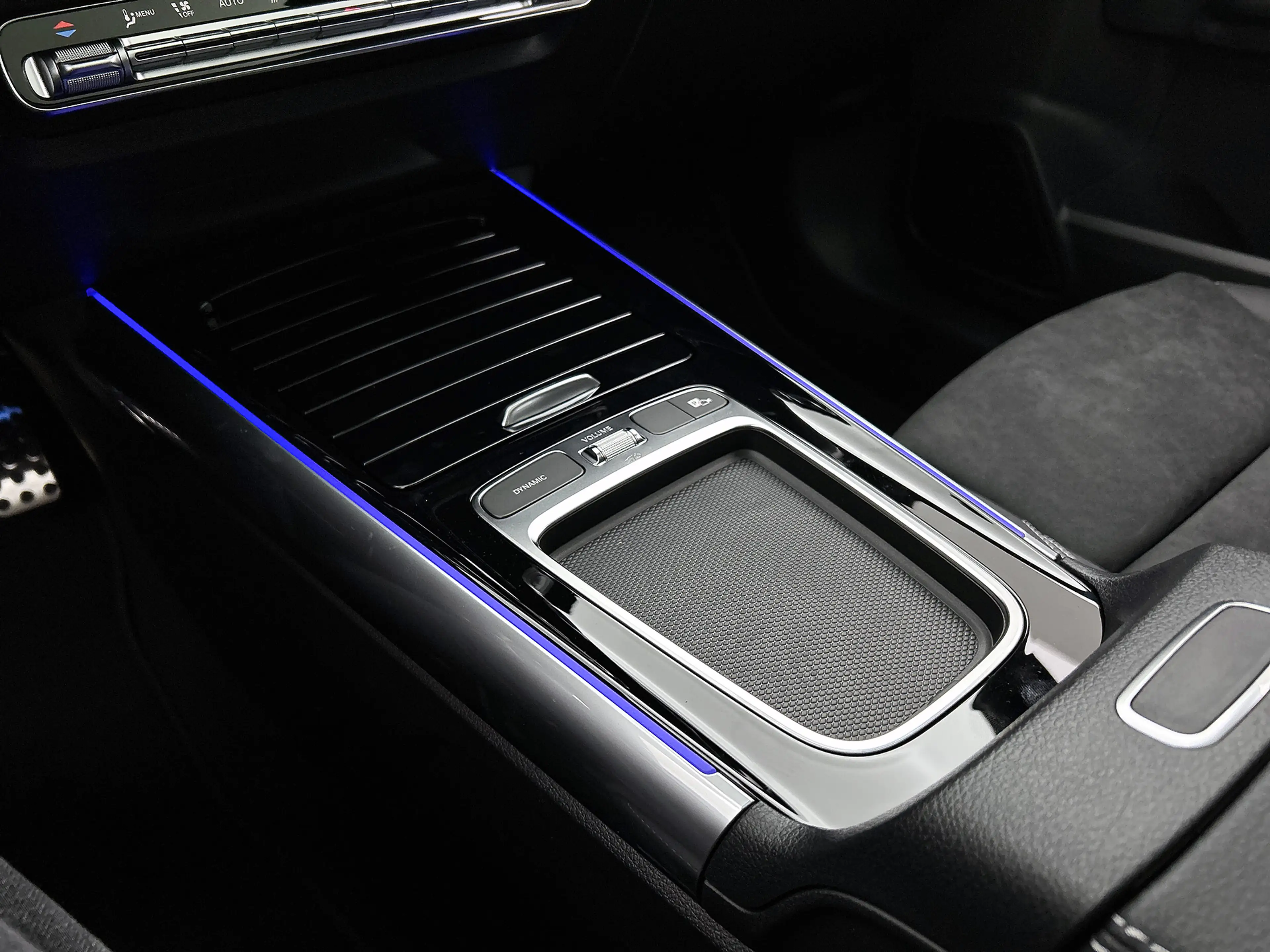 Mercedes-Benz GLA 250 e 140 Year Edition | Premium Plus pakket | Nightpa — photo 11
