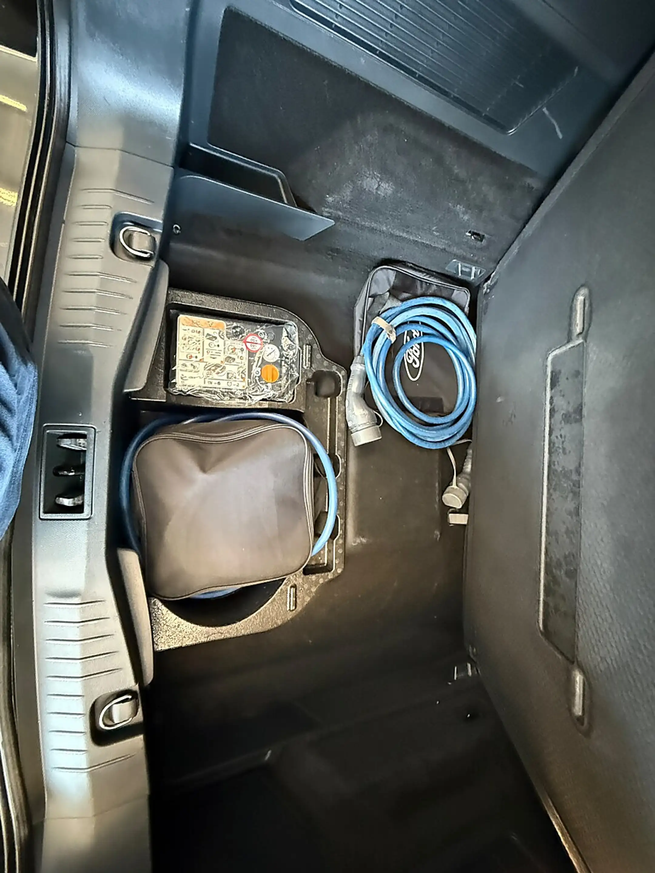 Ford Mustang Mach-E AWD Elektro Extended Range, B&O Sound/Tech1Pake... — photo 10