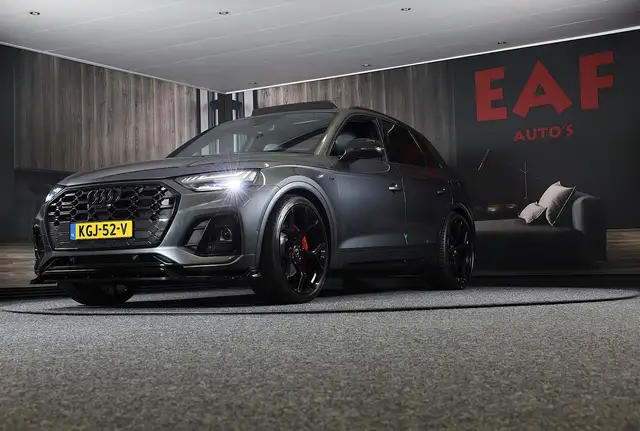 Audi Q5 view 4