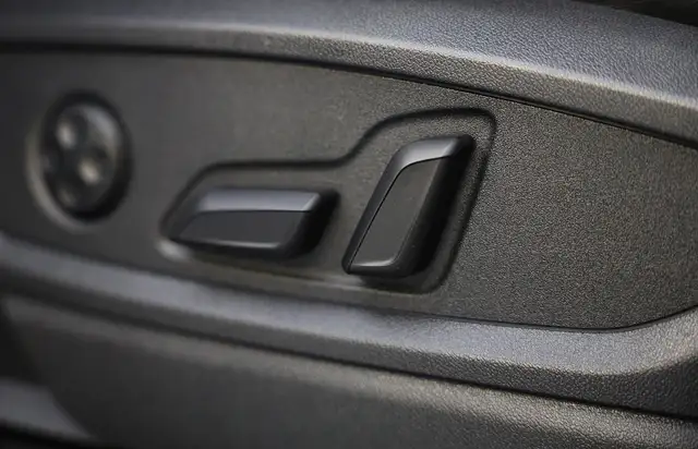 Audi Q5 view 15