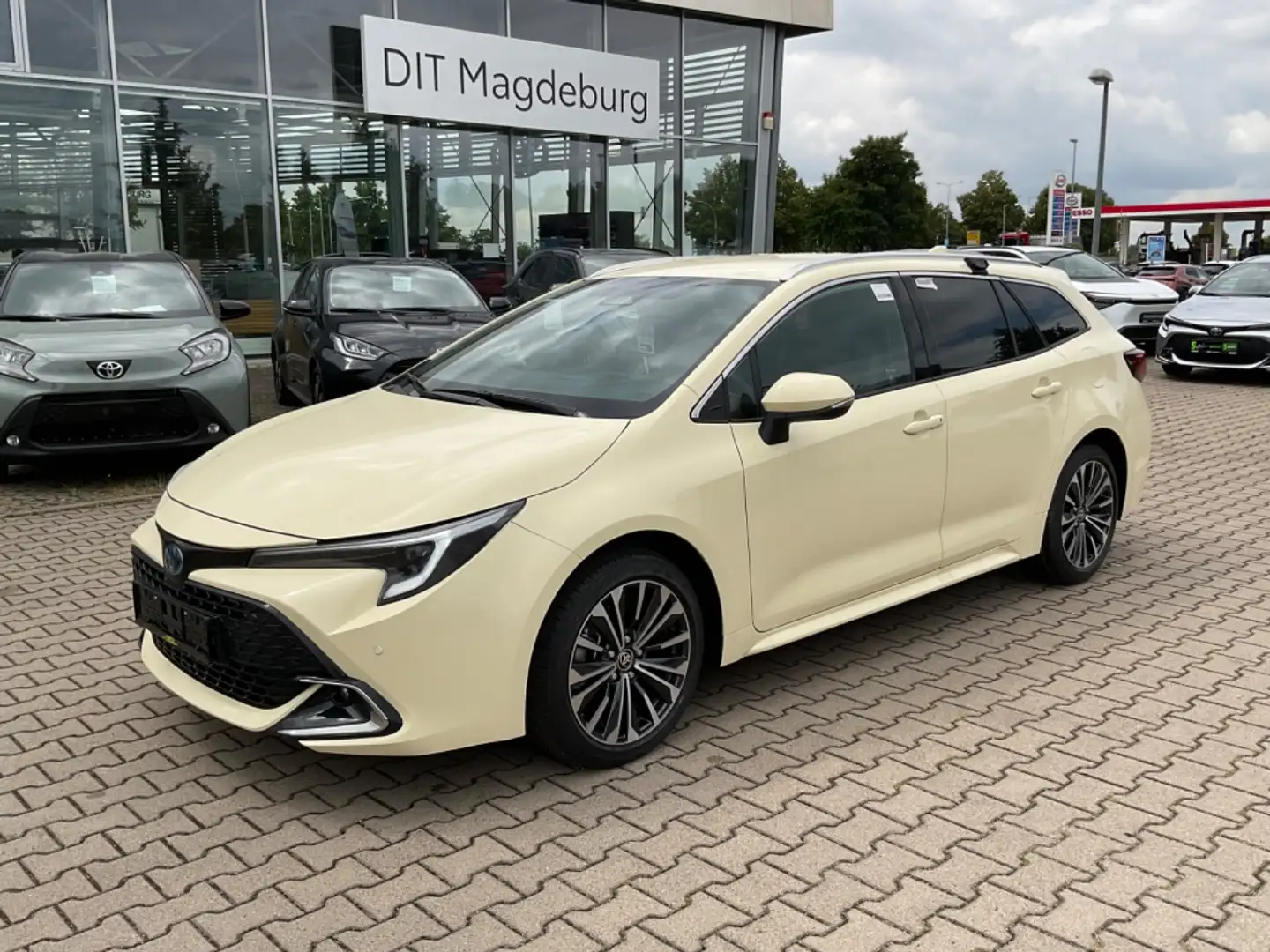 Toyota Corolla Taxe Touring S. 2.0 Team D Taxi-Umrüstung Weiß - 2