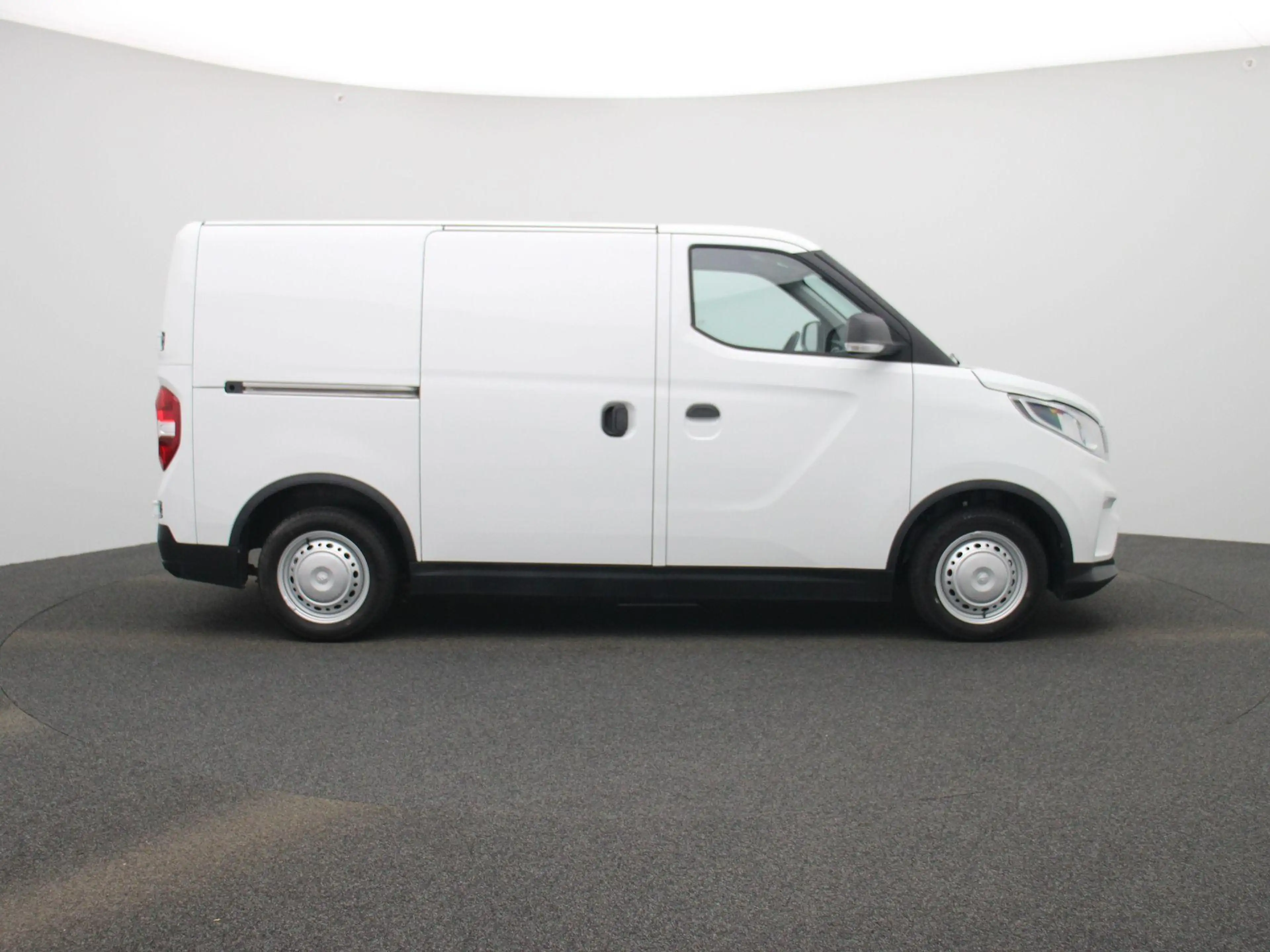 Maxus eDeliver 3 SWB 50 kWh | Apple CarPlay | Camera | Stoelverwarm — photo 6