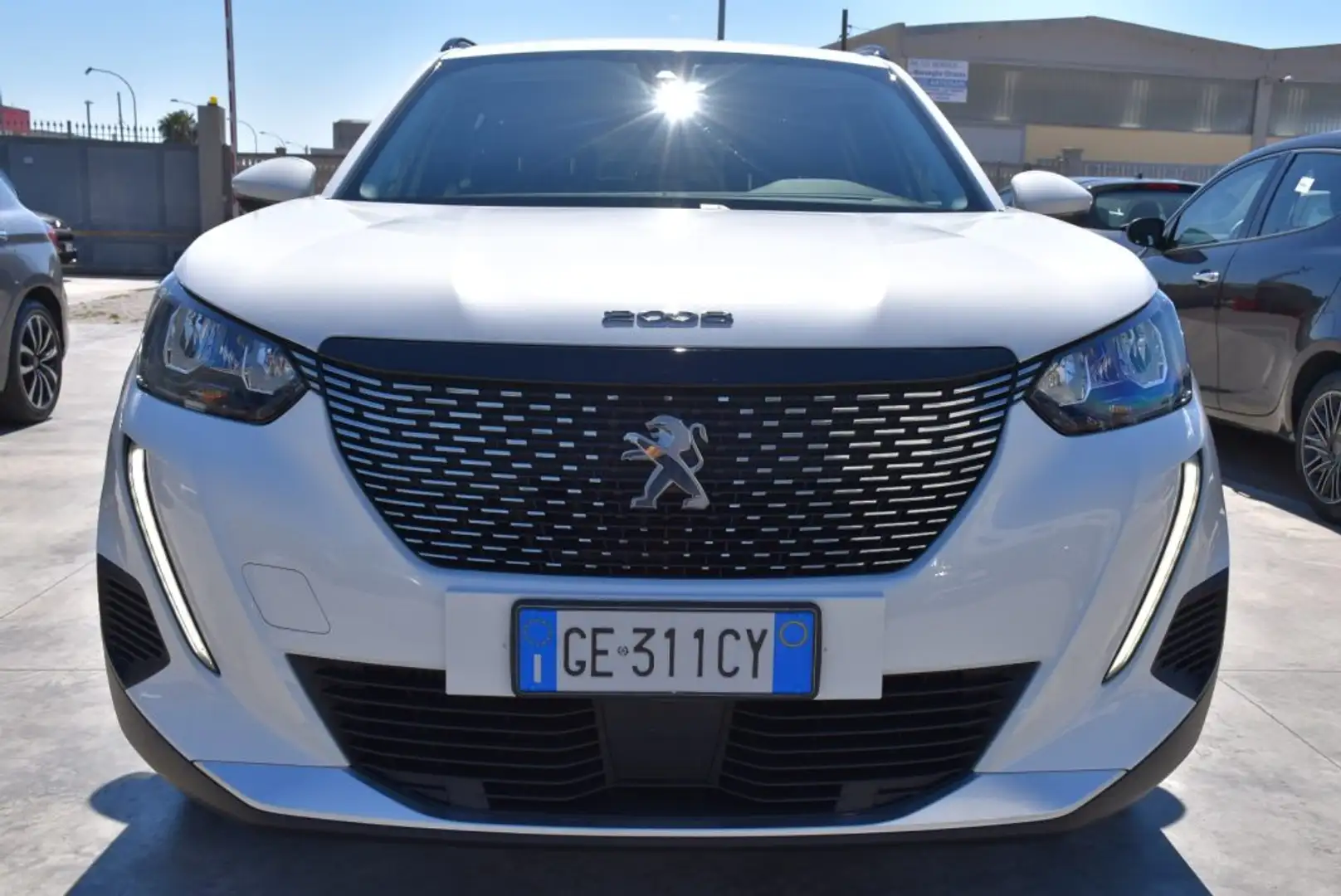Peugeot 2008 BlueHDi 130 S&S EAT8 Allure *NAVIGATORE* Blanc - 2