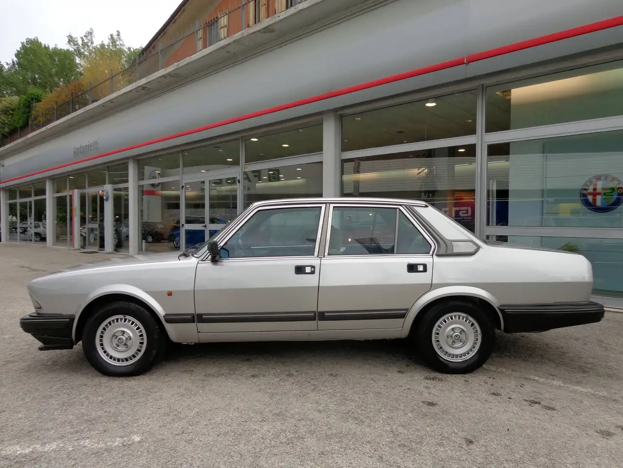 Alfa Romeo Alfa 6 2.5i Quadrifoglio Oro, foto 1