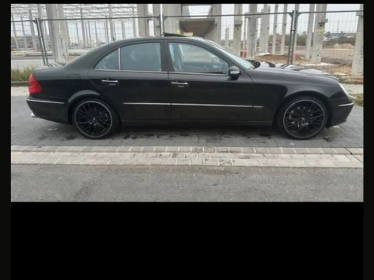 Mercedes-Benz E 320