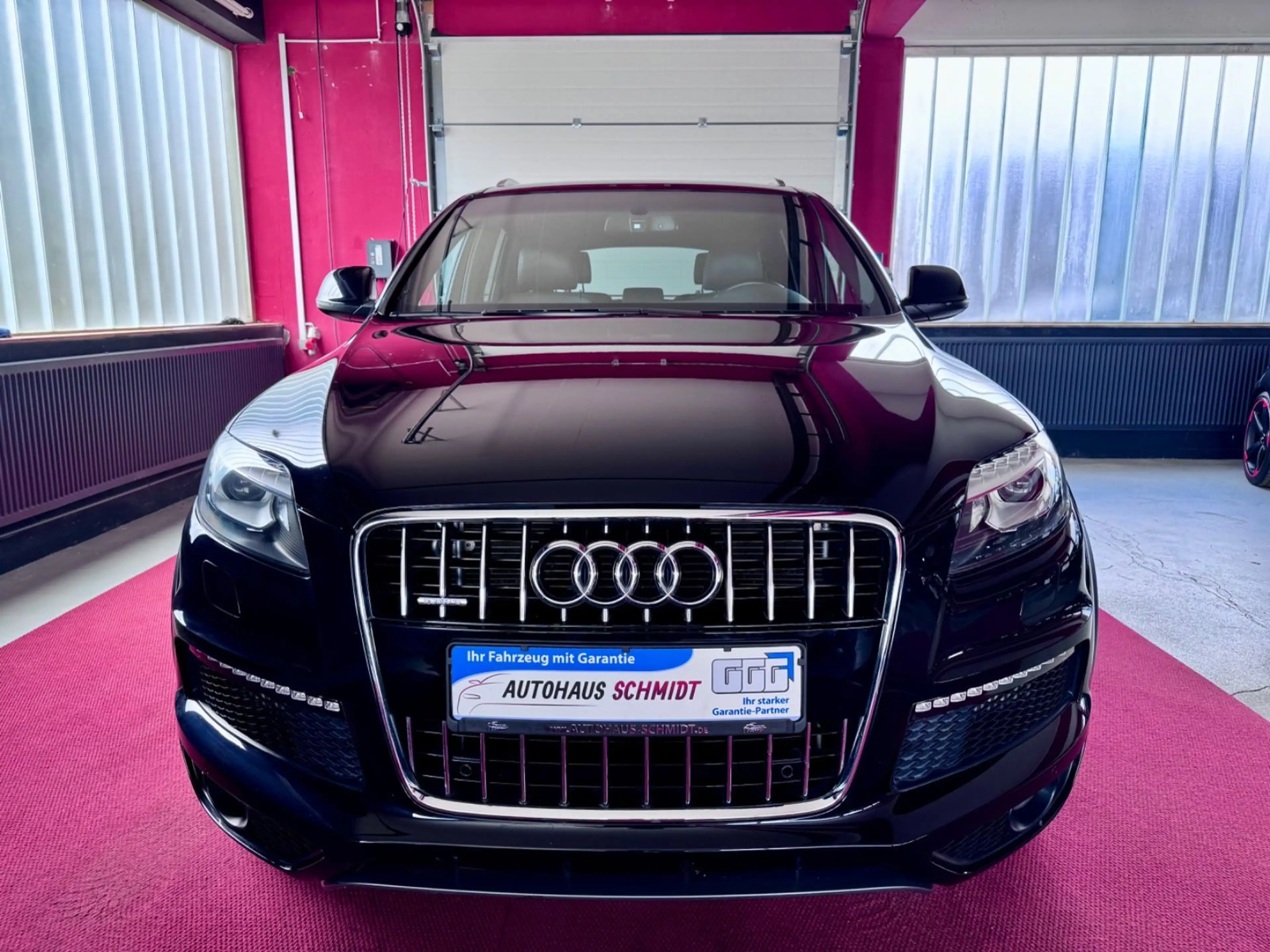 Audi Q7 4.2TDI Facelift quattro 3x S Line AHK Luft 21 — photo 4