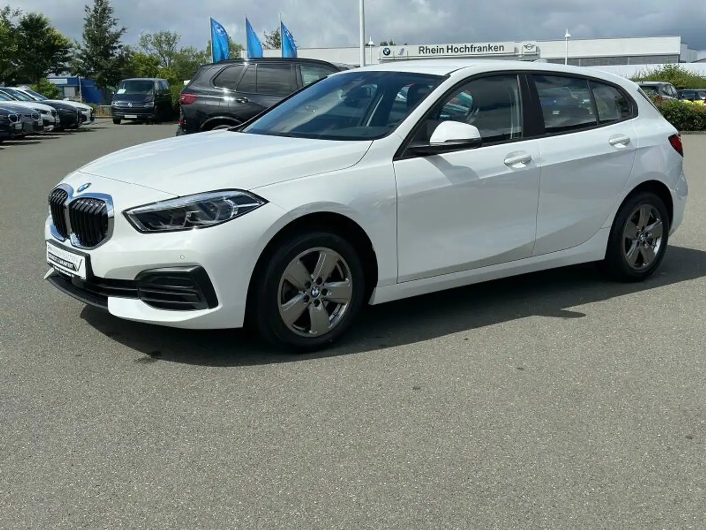 BMW 118 i Advantage LED NAVI LHZ APPLECARPLAY LCPROF LED/P Weiß - 2
