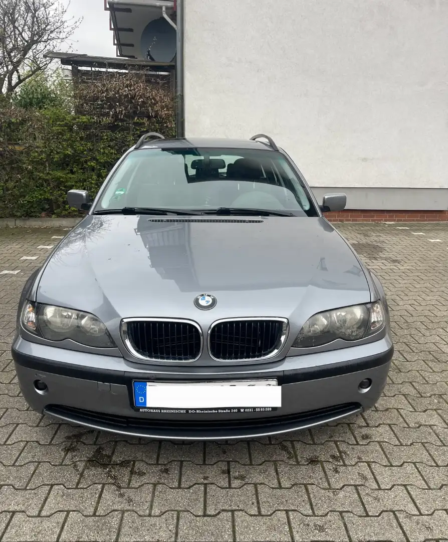 BMW 318 BMW 318i E46 mit *LBG Gas* !!! Automatik !!! Gris - 1