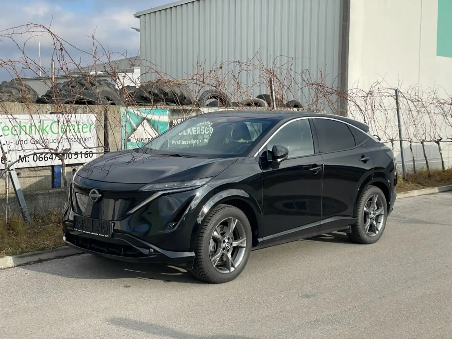 Nissan Ariya 63 kWh 218PS 2WD Basis+22kW On Board CH Negru - 1