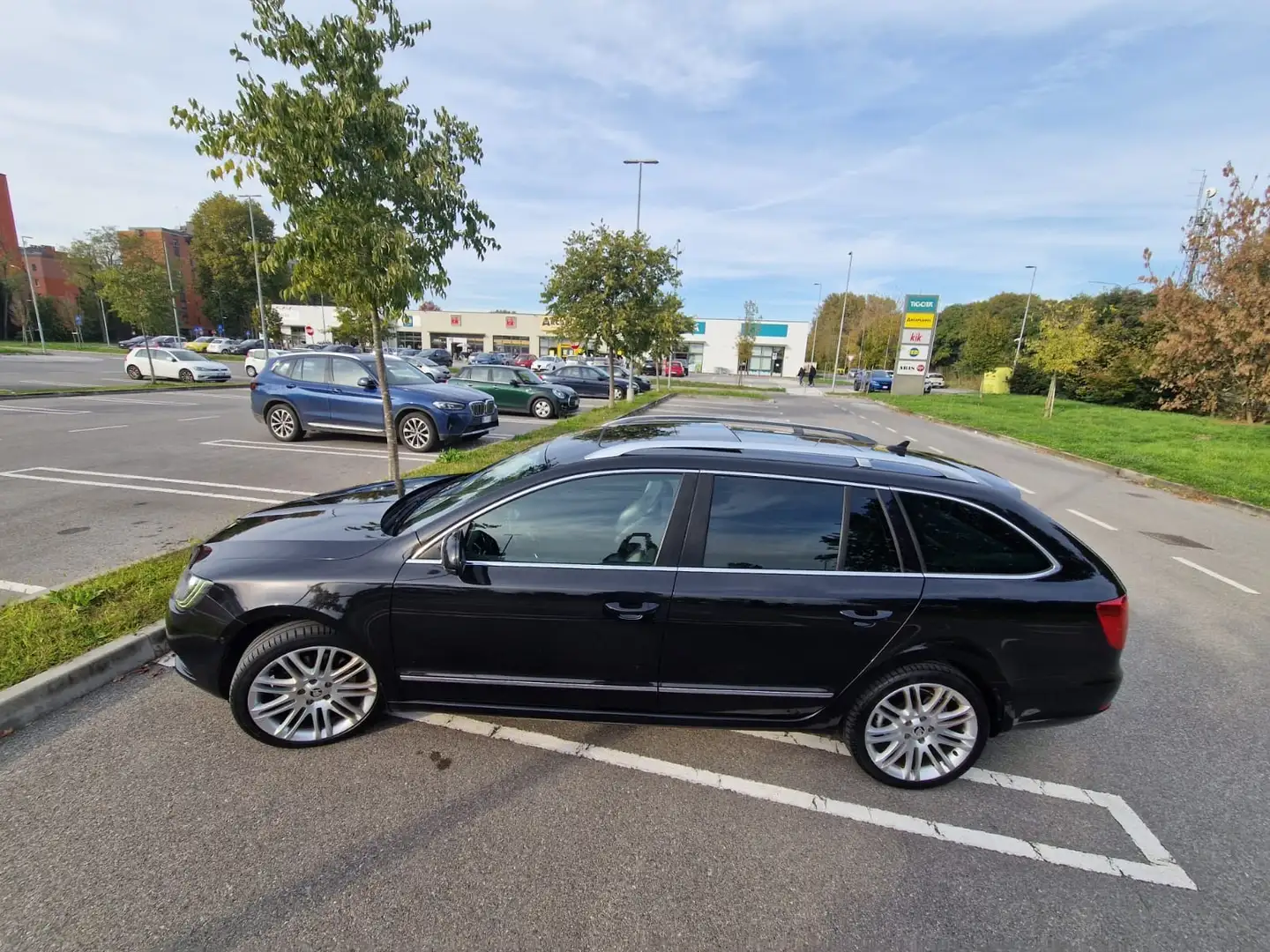 Skoda Superb Wagon 2.0 tdi 4x4 Elegance 170cv dsg - 2