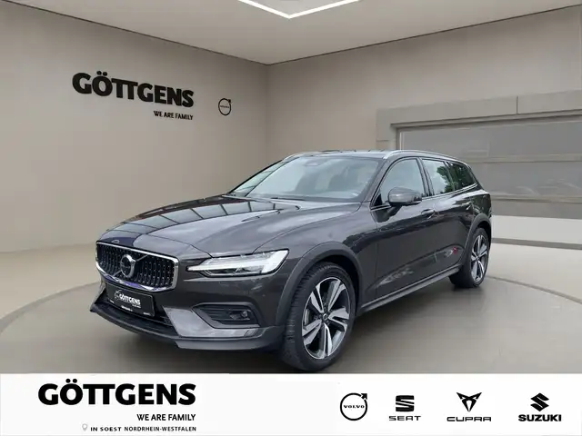 Volvo V60 B4 D CC Plus AWD STANDH. LM LED NAVI